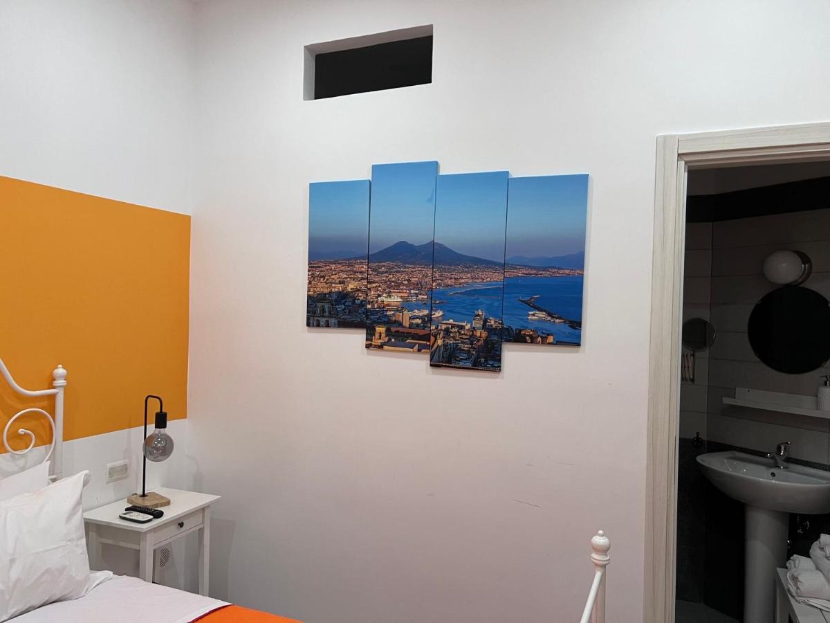 Apartment In The Center เนเปิลส์ ภายนอก รูปภาพ